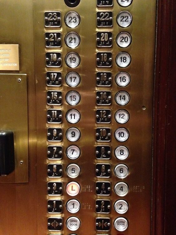 Эпические лифты, которые могут вызвать панику при выборе нужной кнопки
