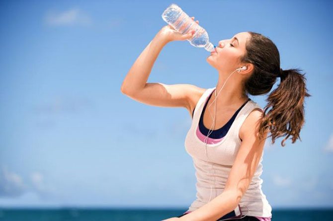 Как научиться пить больше воды