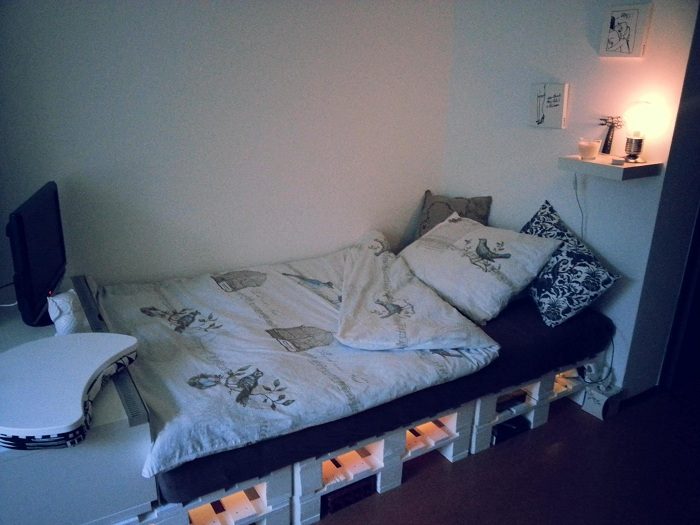 18 оригинальных кроватей из паллет с подсветкой