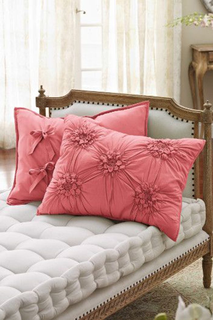21 потрясающая идея декоративных подушек для дома своими руками!