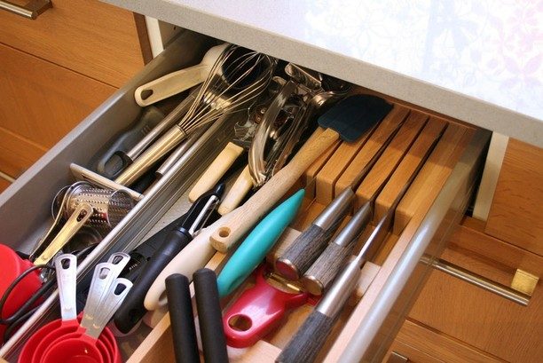Самые практичные идеи хранения столовых приборов и кухонной утвари!