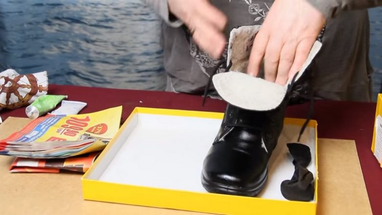 Как подготовить обувь, перед тем, как отправить в шкаф