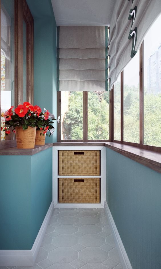 Балкон дизайн со шкафом для хранения