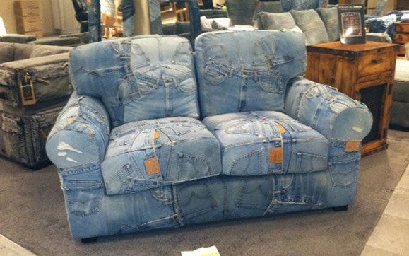 Как продлить жизнь старым джинсам