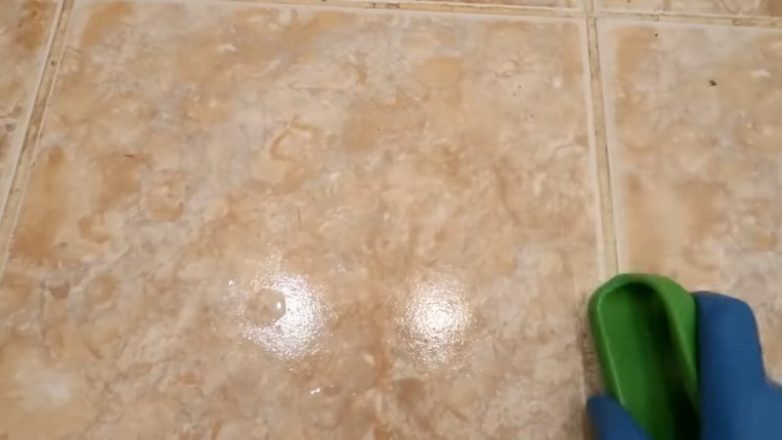 Как очистить швы между плиткой