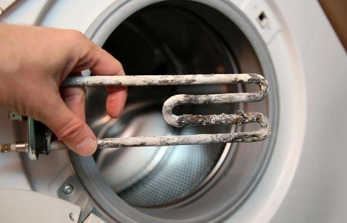 Нужно ли чистить стиральную машину от накипи