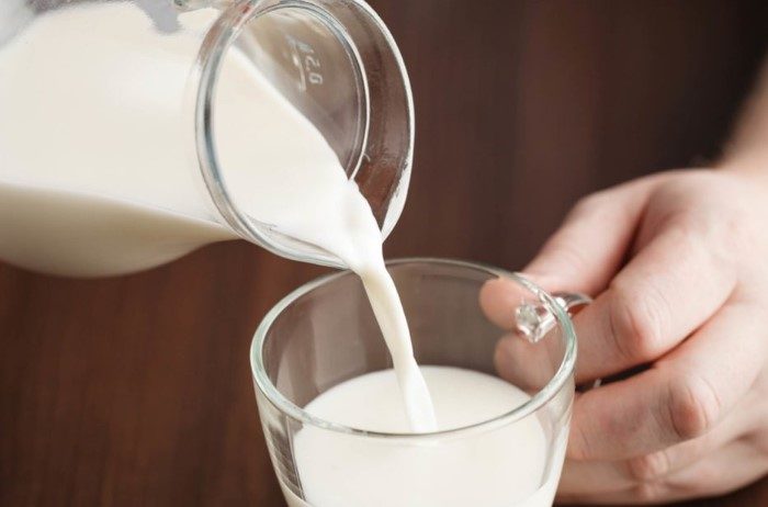 Как проверить молоко на натуральность в домашних условиях