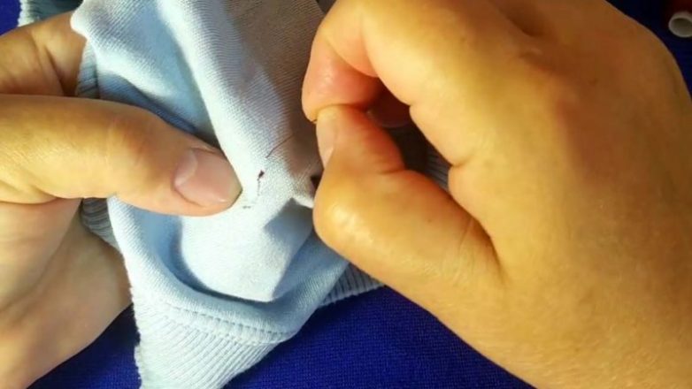 Как с помощью скотча красиво зашить дырку на ткани