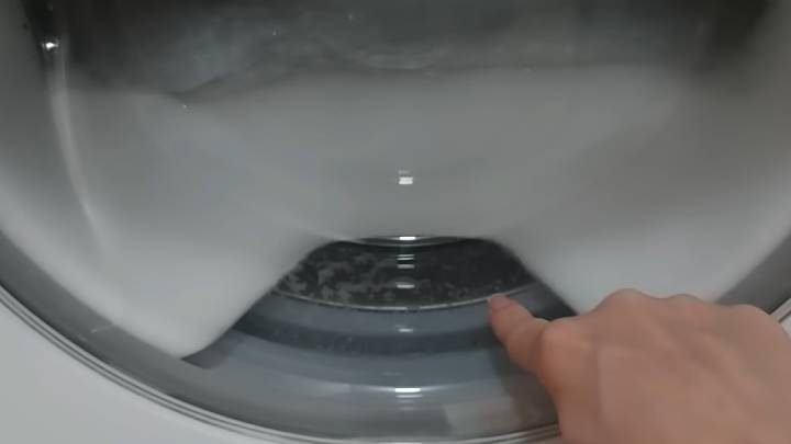 Как быстро почистить стиральную машину
