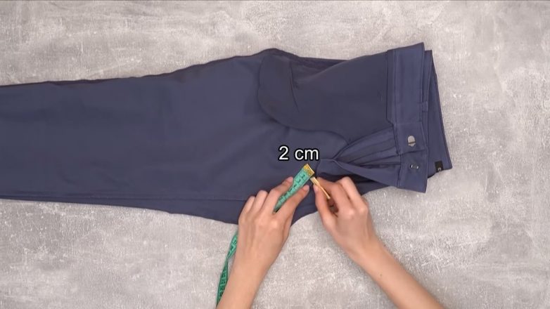 Как убрать складки на брюках
