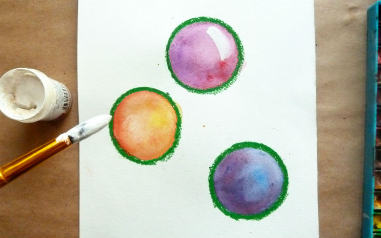 Рисуем яркие елочные шарики в необычной технике