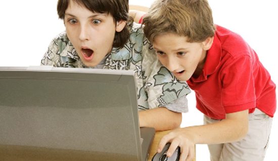 Как обезопасить ребенка в интернете?