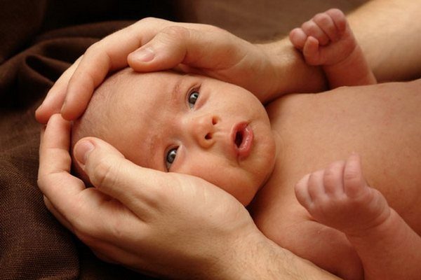 Причины и лечение сухости кожи у ребёнка