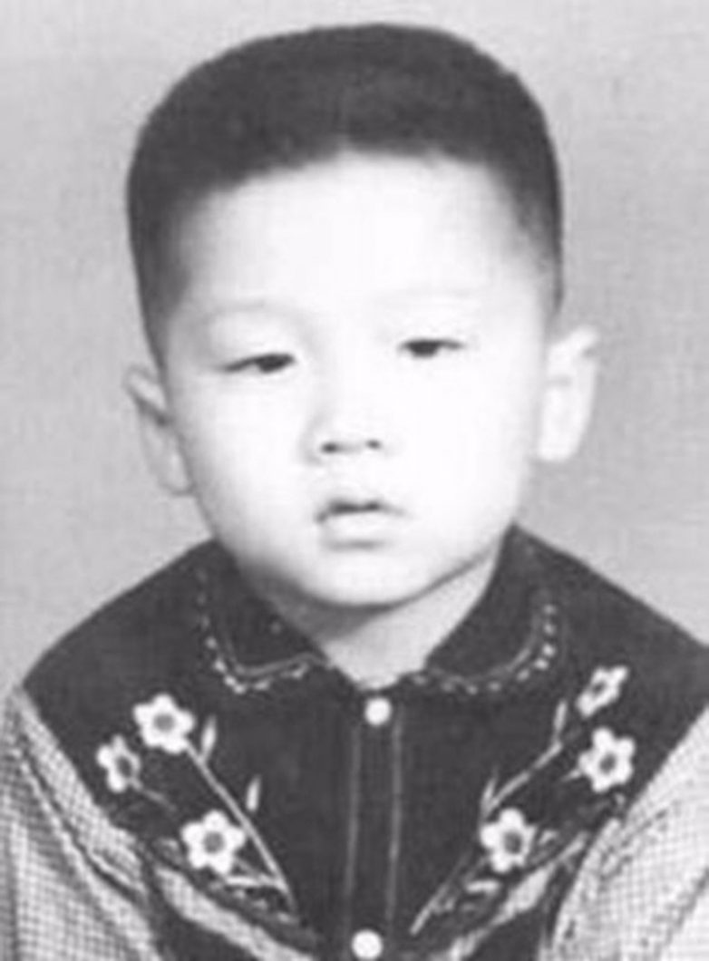 Джеки Чан в детстве фото