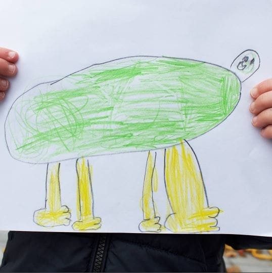 Отец взорвал соцсети, «оживляя» рисунки 6-летнего сына