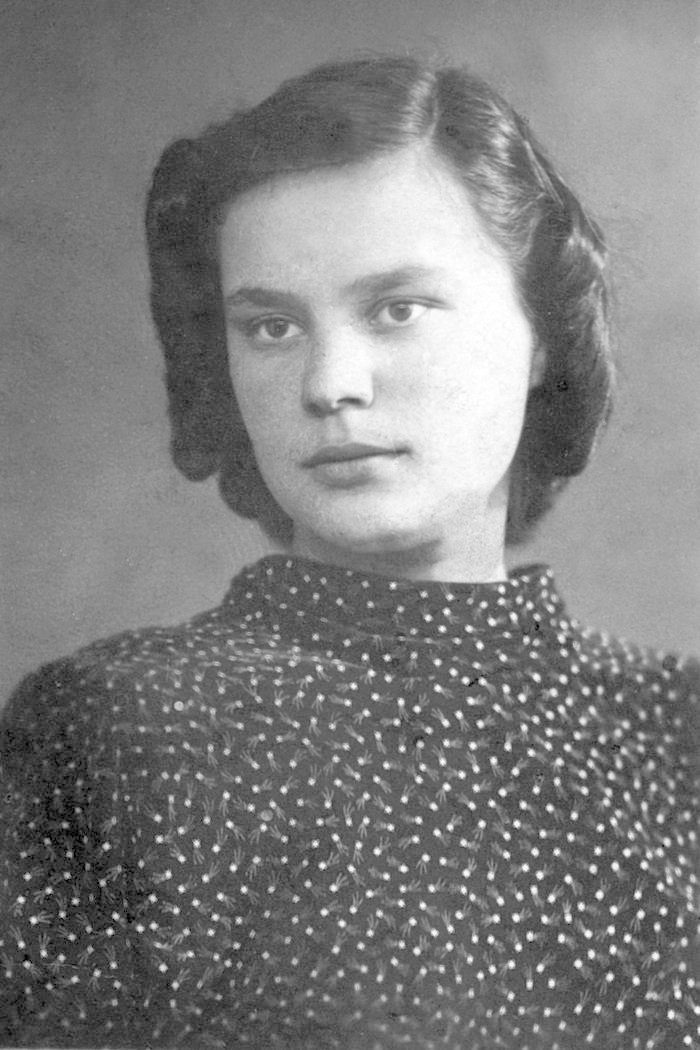 Девочка Галя из блокадного Ленинграда