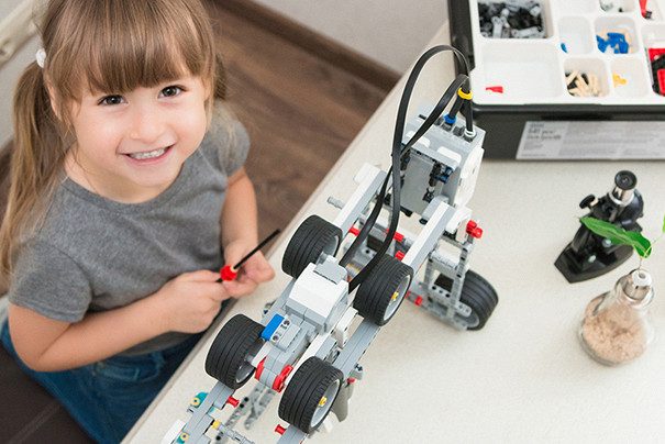 5 причин записать ребенка в кружок по робототехнике