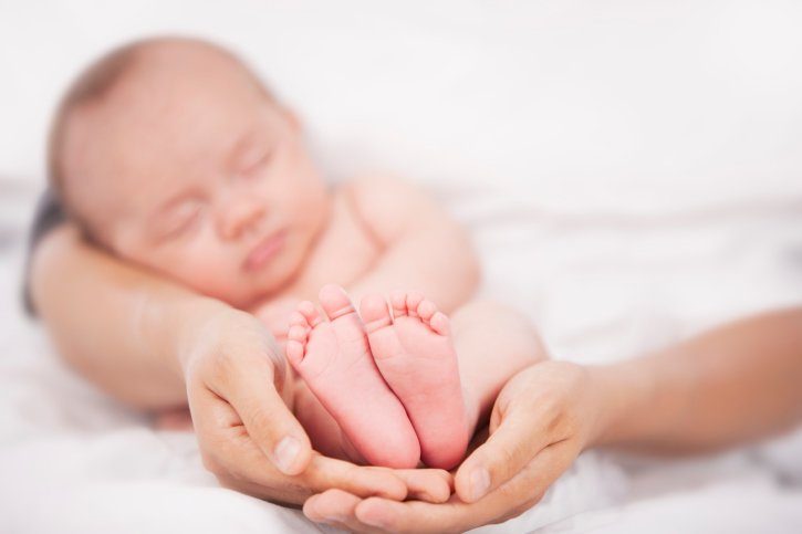Как самостоятельно сделать красивые фото новорожденного?