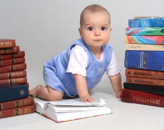 Почему не стоит начинать раннее обучение ребенка?