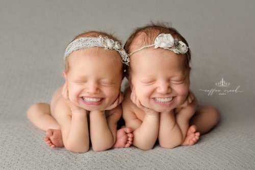 Прикольные улыбки младенцев