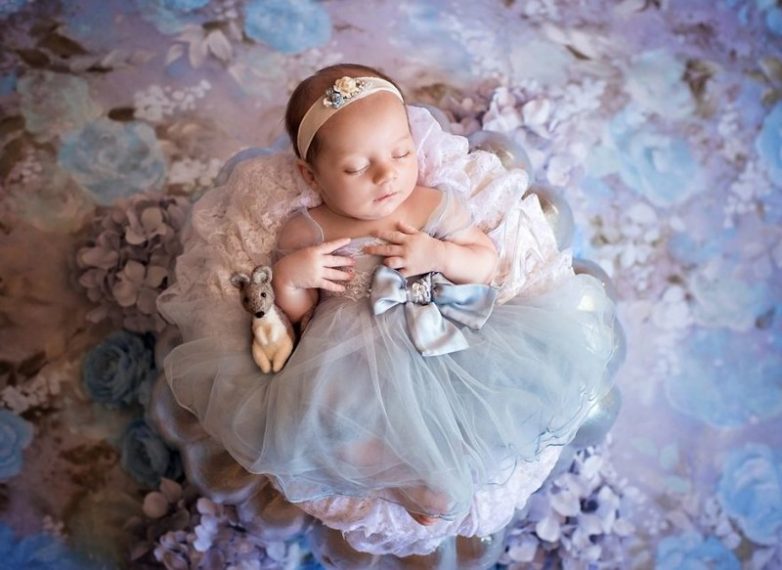 Новорожденные в образе диснеевских принцесс