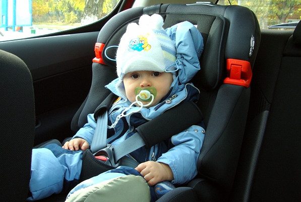 Важные правила перевозки детей в машине