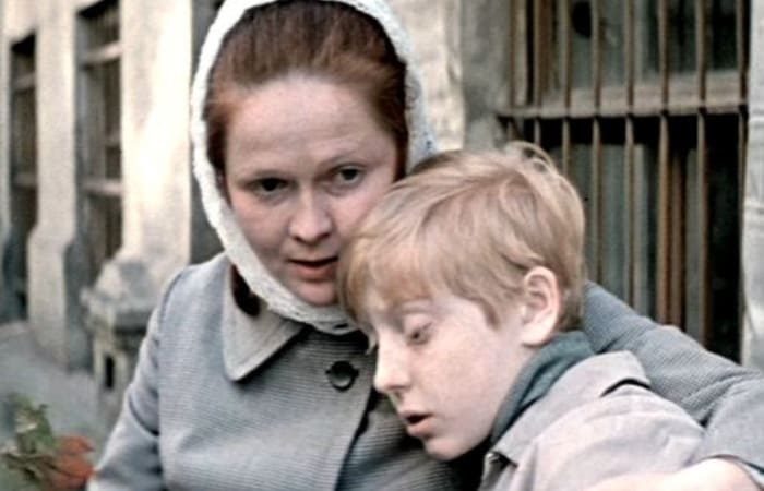 Почему советские многодетные матери осуждали Наталью Гундареву?
