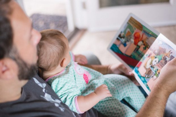 Совместное чтение с родителями развивает речевые навыки ребёнка