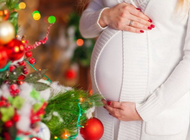 7 вредных новогодних советов для беременных
