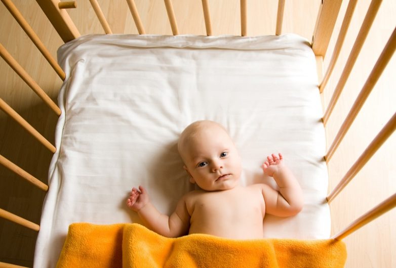 4 совета, которые помогут предотвратить синдром плоской головы у младенца