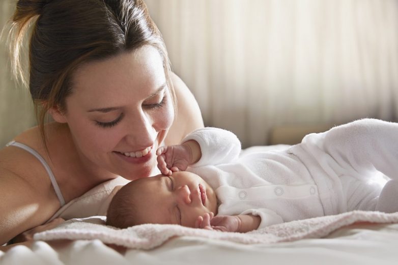 4 совета, которые помогут предотвратить синдром плоской головы у младенца