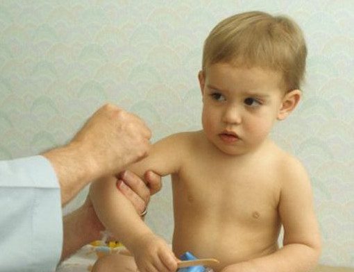 Прививки ребенку-аллергику: можно или нельзя?