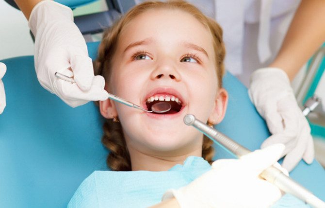 4 главных аргумента в пользу лечения молочных зубов