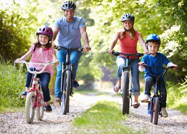 5 правил безопасности для велопрогулок с ребенком