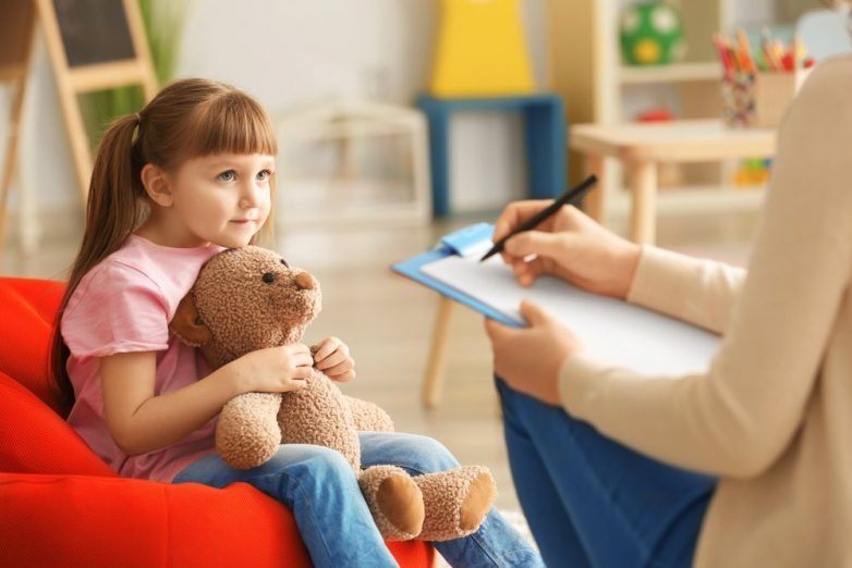 Когда необходимо вести ребёнка к детскому психологу