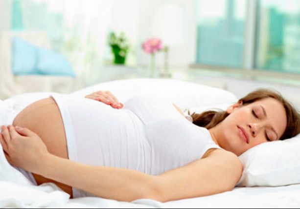 Можно ли во время беременности лежать на спине?