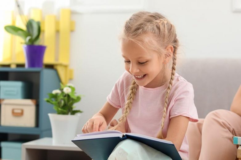 7 игр для детей 6-8 лет, которые помогут развить речь и научат читать