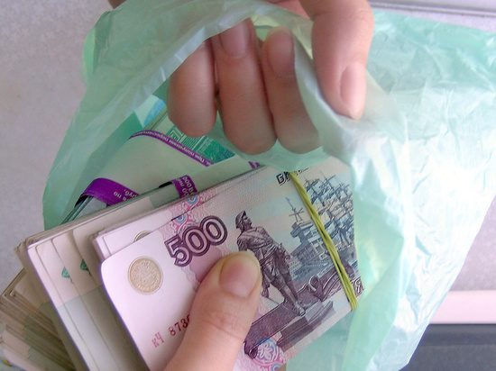 Шестиклассник украл 3 миллиона, уехал в Екатеринбург и планировал вымогать деньги у родителей