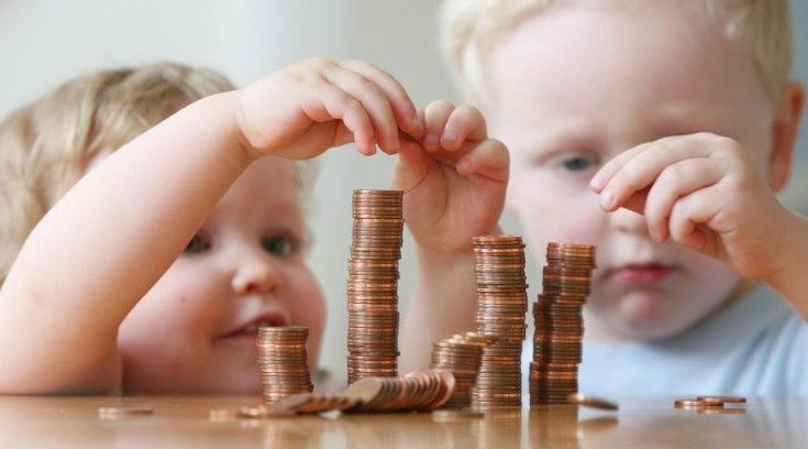 Правила зачисления выплат на детей, изменятcя в октябре