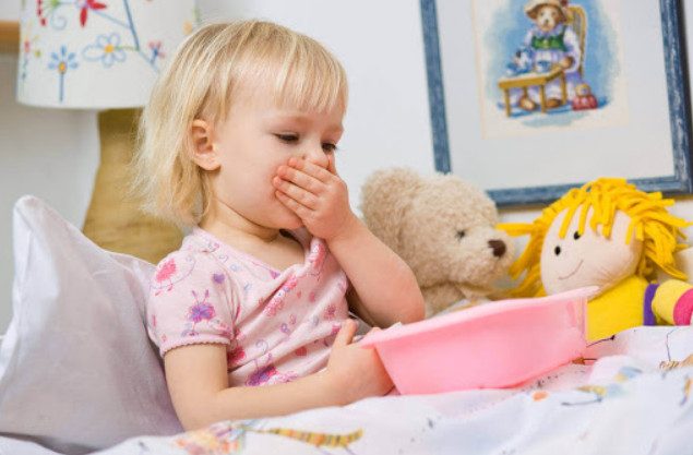 Как отличить «желудочный ковид» от ротавируса у ребенка?