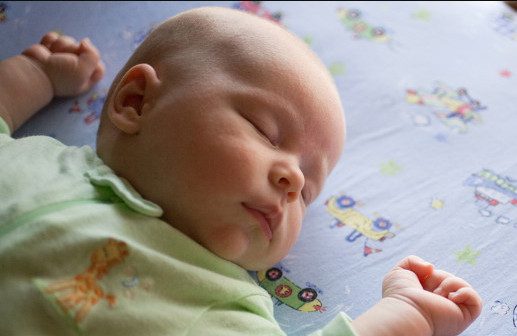 Как восстановить режим сна у младенцев?
