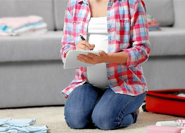 Список вещей для мамы и ребенка, которые нужно взять с собой в роддом