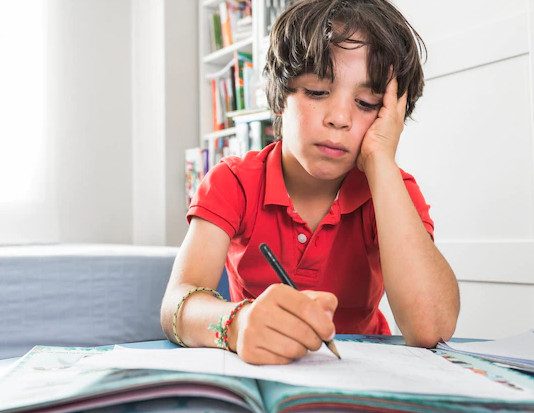 Почему детям полезно уметь писать от руки?