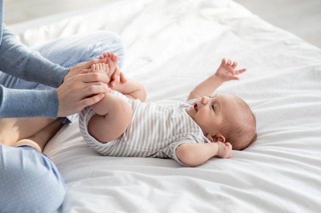 Почему у малышей возникают проблемы со стопами?