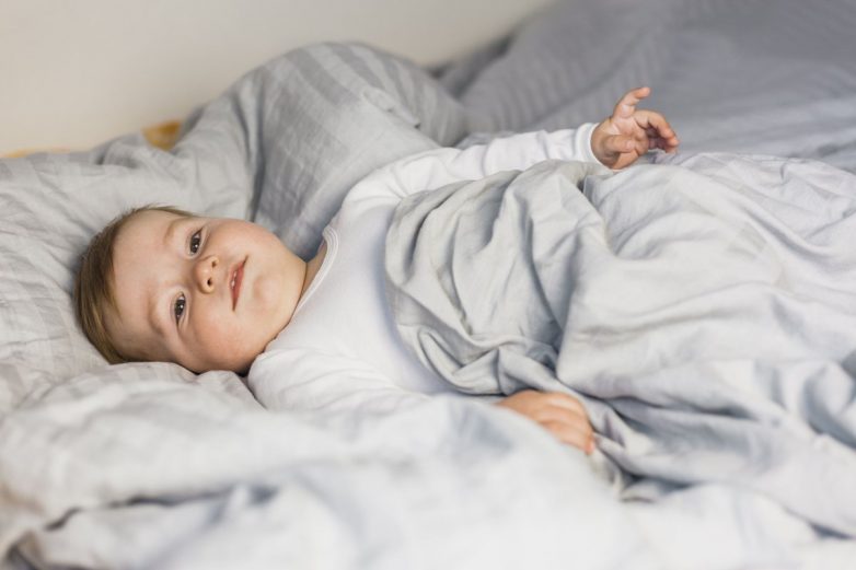 9 ошибок, которые делают все родители, когда укладывают детей спать