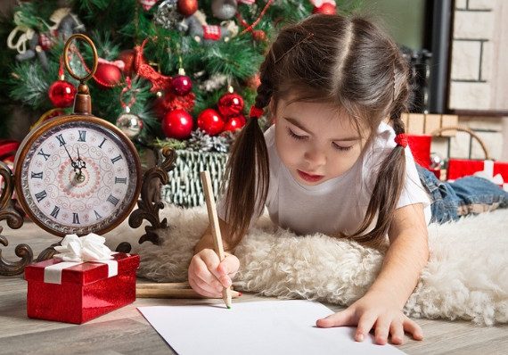 Какие подарки лучше не дарить детям на Новый год?
