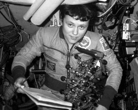 Светлана Савицкая: первая женщина в открытом космосе