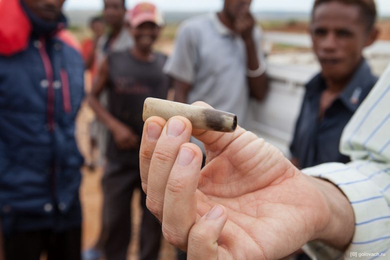 Как добывают сапфиры на Мадагаскаре
