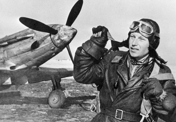 Легендарные советские летчики-асы