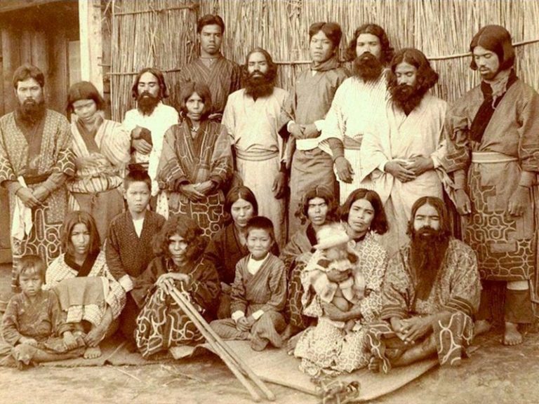 Из истории айну - коренного населения Японии